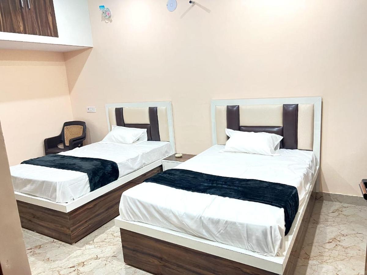 The Orchid Villa Homestay - Walkable Distance From Taj Mahal Agra  Exterior foto